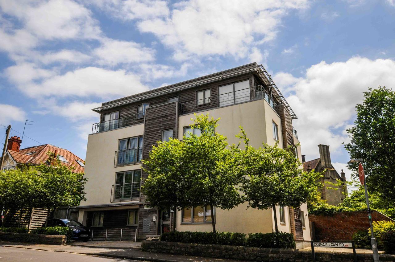Your Stay Bristol Cotham Lawn Exterior photo